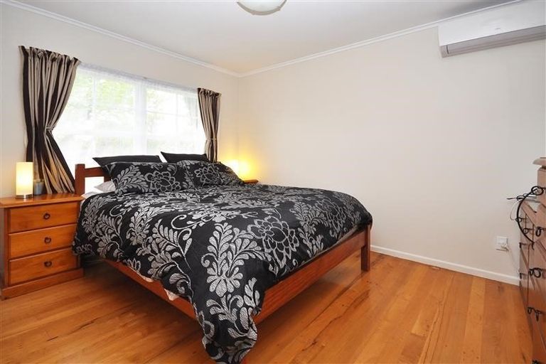 Photo of property in 53 Beechdale Crescent, Pakuranga Heights, Auckland, 2010