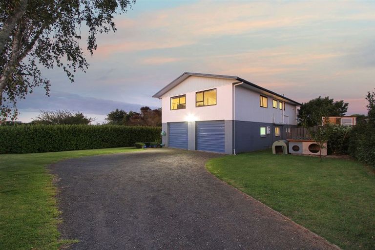 Photo of property in 5 Vela Place, Clarks Beach, 2122