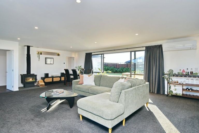 Photo of property in 3 Merino Crescent, Amberley, 7410