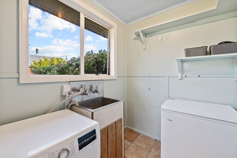 Photo of property in 31 Burgess Street, Green Island, Dunedin, 9018