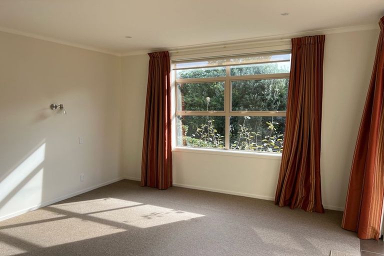Photo of property in 18 Pukemere Way, Pukerua Bay, 5026
