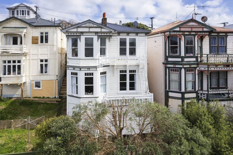 Photo of property in 20 Kenwyn Terrace, Newtown, Wellington, 6021