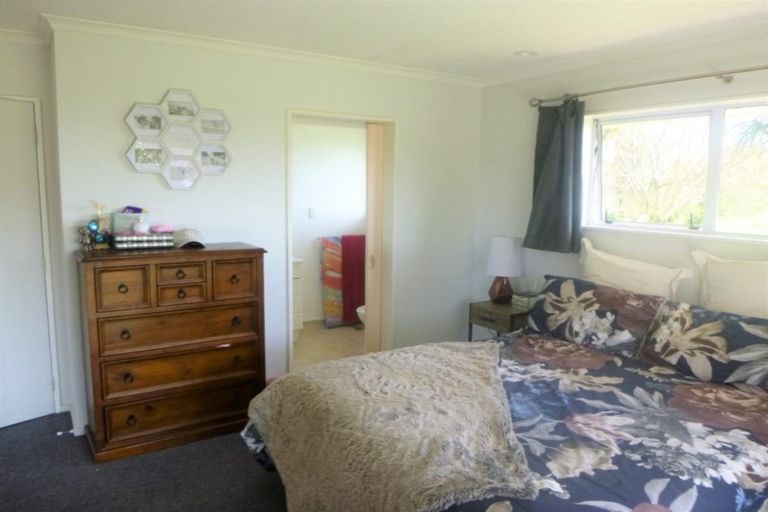 Photo of property in 23 Kew Road, Westport, 7825