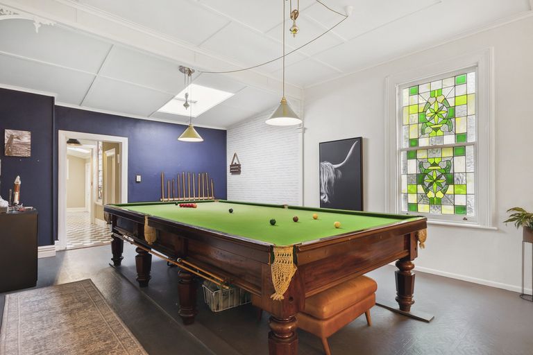 Photo of property in 19 Middleton Road, Kew, Dunedin, 9012