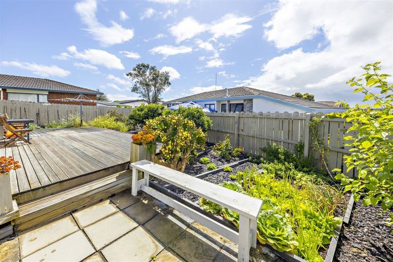 Photo of property in 1/25 Kopara Place, Clendon Park, Auckland, 2103