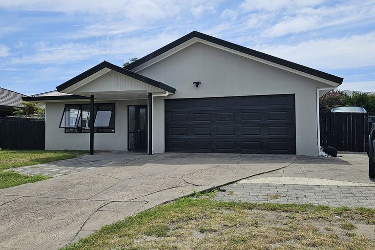 Photo of property in 63 Katerini Grove, Papamoa Beach, Papamoa, 3118