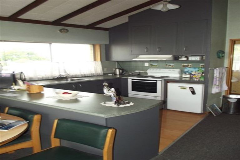 Photo of property in 11 Exeter Street, Waimate, 7924