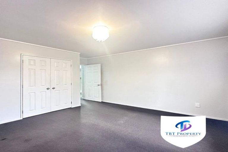Photo of property in 2/13 Lochinver Road, Papatoetoe, Auckland, 2025