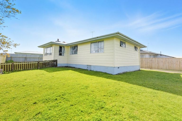 Photo of property in 49 Lee Street, Castlecliff, Whanganui, 4501