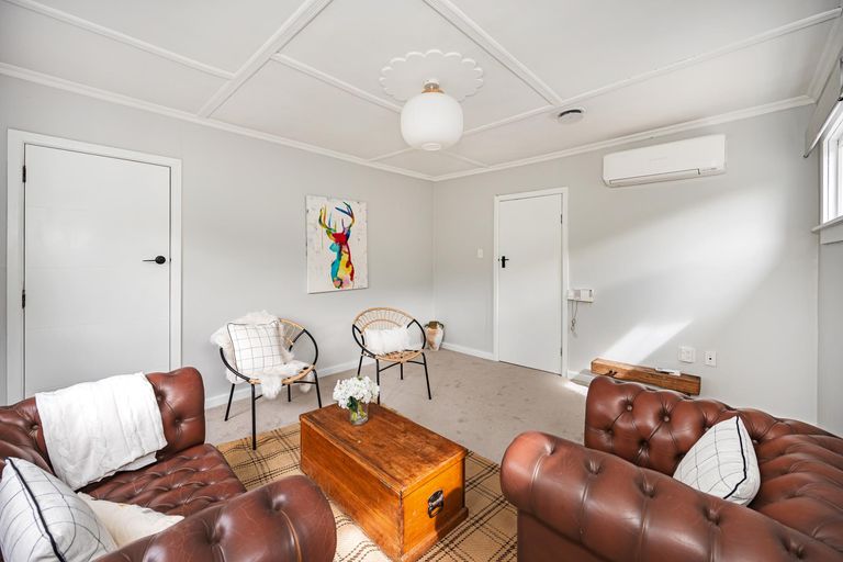 Photo of property in 16a Clyde Street, Oamaru North, Oamaru, 9400