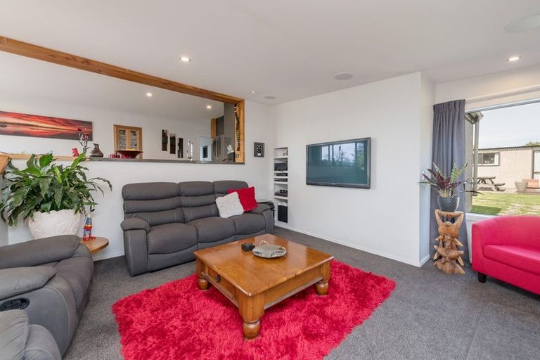 Photo of property in 1 Bird Lane, Wakefield, 7025