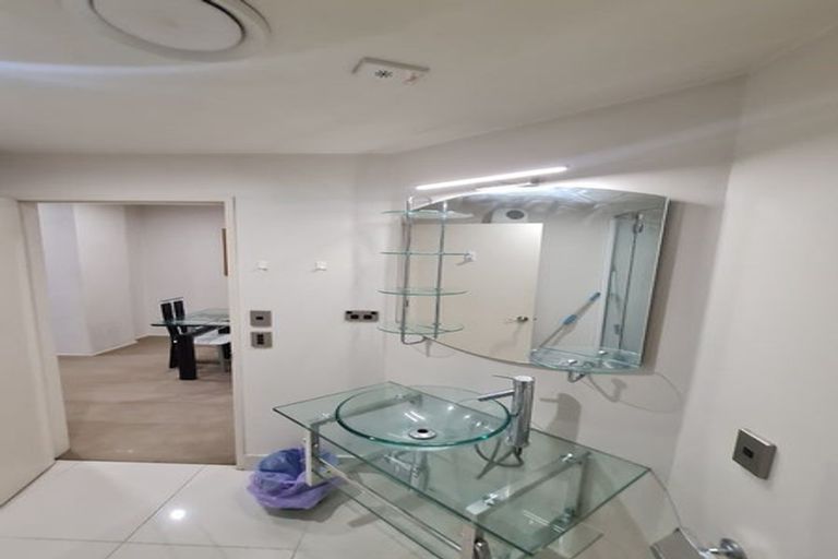 Photo of property in The Quay, 9/332a1 Lambton Quay, Wellington Central, Wellington, 6011