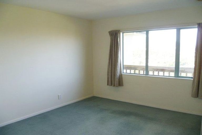 Photo of property in 1 Cavalry Close, Crofton Downs, Wellington, 6035