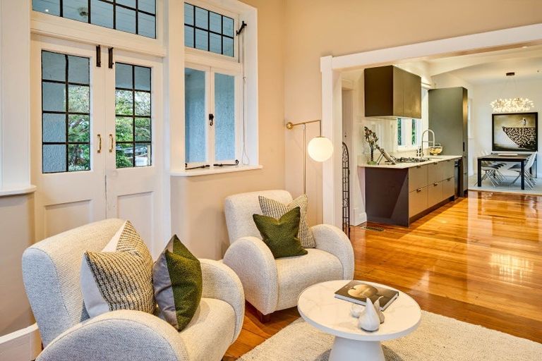 Photo of property in 18 Wairere Road, Belmont, Lower Hutt, 5010