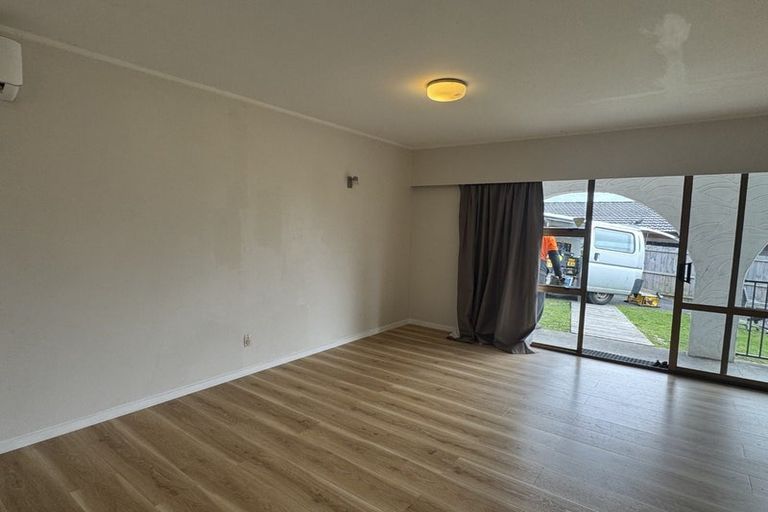 Photo of property in 1/26 Diorella Drive, Clover Park, Auckland, 2019