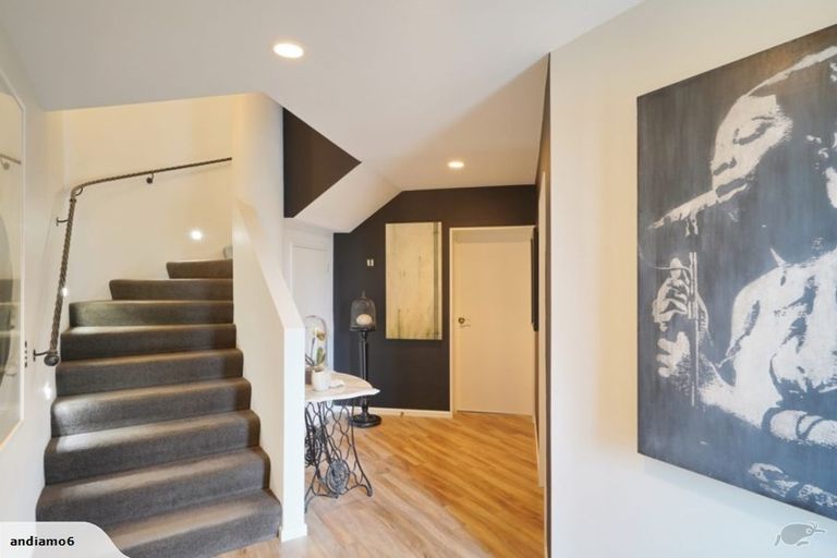 Photo of property in 84 Glenstrae Road, Redcliffs, Christchurch, 8081