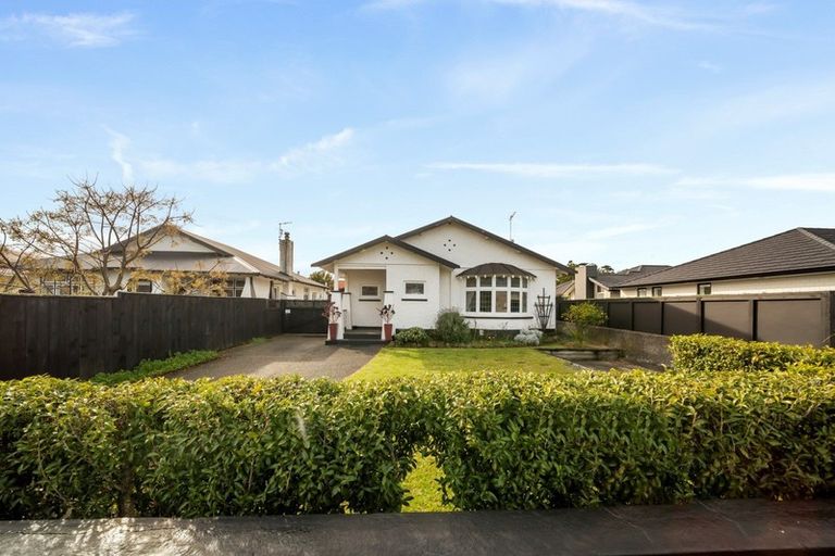 Photo of property in 173 Carrington Street, Lower Vogeltown, New Plymouth, 4310
