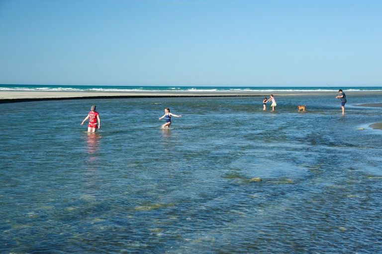 Photo of property in 225a Mahia East Coast Road, Mahia, 4198