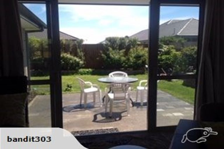 Photo of property in 5 Hamlet Lane, Heathcote Valley, Christchurch, 8022