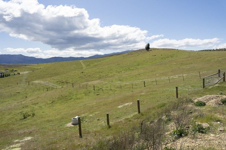 Photo of property in 77 Leaning Rock Road, Springvale, Alexandra, 9393