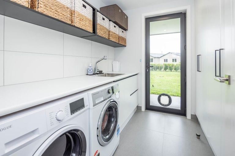 Photo of property in 17 Riverside Way, Ngaruawahia, Huntly, 3771