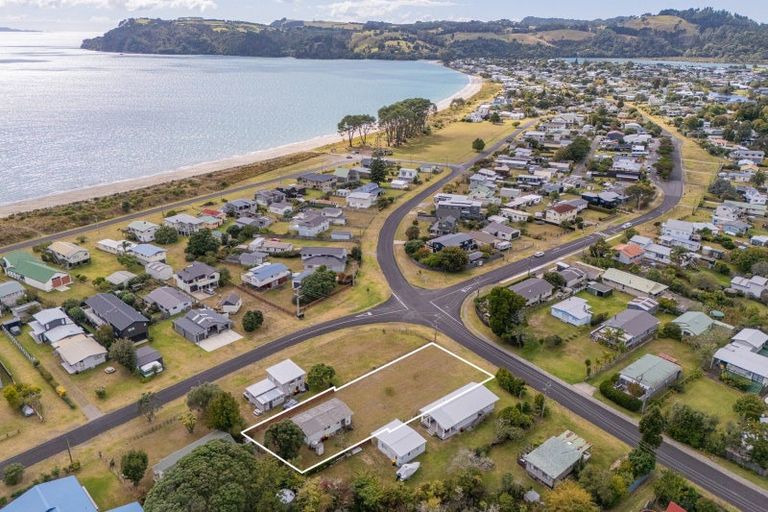 Photo of property in 3 Rees Avenue, Cooks Beach, Whitianga, 3591