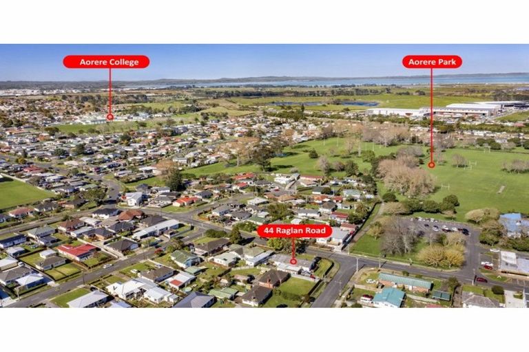 Photo of property in 44 Raglan Street, Mangere East, Auckland, 2024