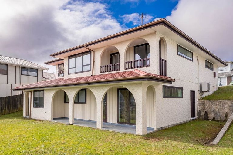 Photo of property in 5 Mandeville Crescent, Grenada Village, Wellington, 6037