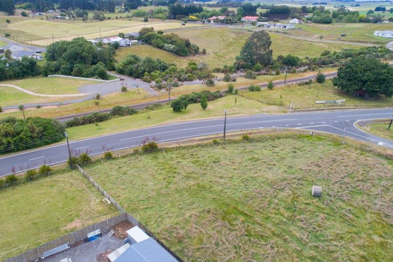 Photo of property in 22 Hastings Street, Halcombe, 4779