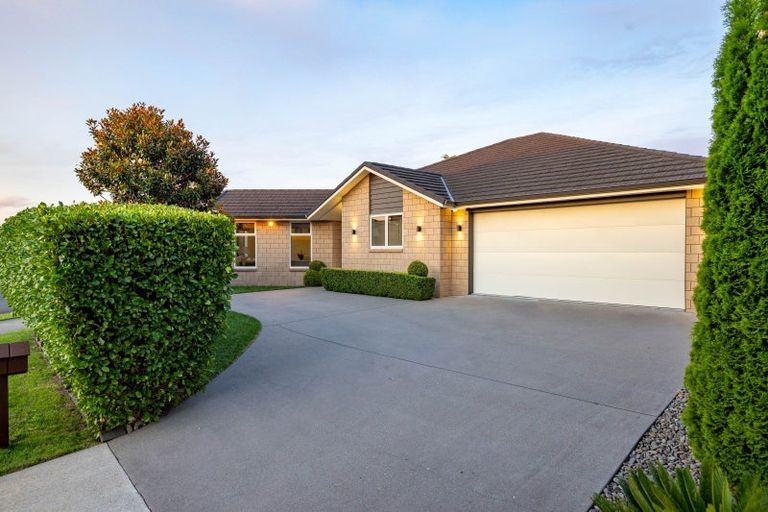 Photo of property in 13 Roy Hilton Drive, Flagstaff, Hamilton, 3210