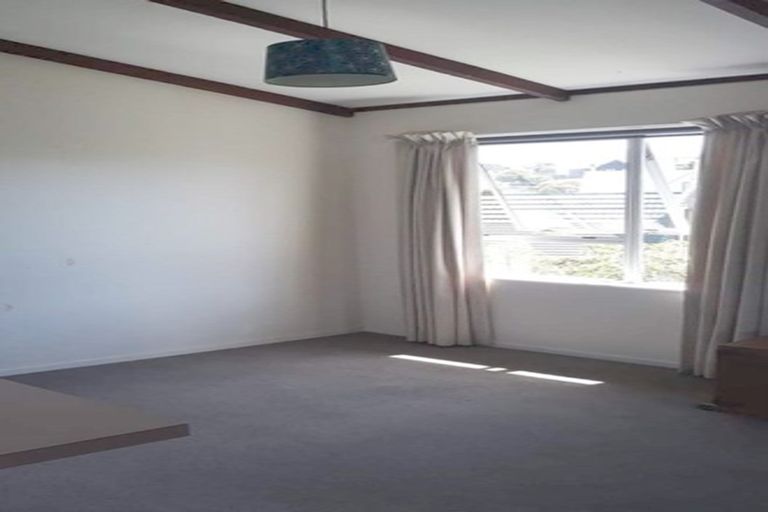 Photo of property in 35a Chorley Grove, Churton Park, Wellington, 6037