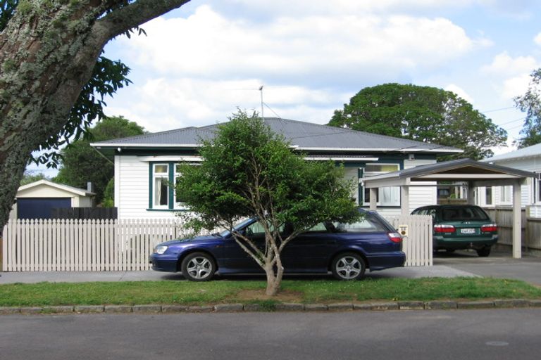 Photo of property in 29 Maranui Avenue, Point Chevalier, Auckland, 1022