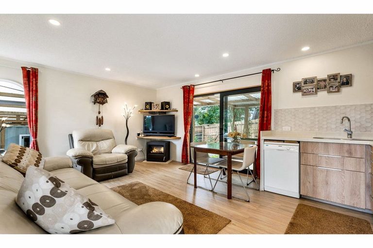 Photo of property in 108 Hone Heke Road, Kerikeri, 0230