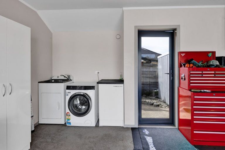 Photo of property in 5a James Drive, Bell Block, New Plymouth, 4312