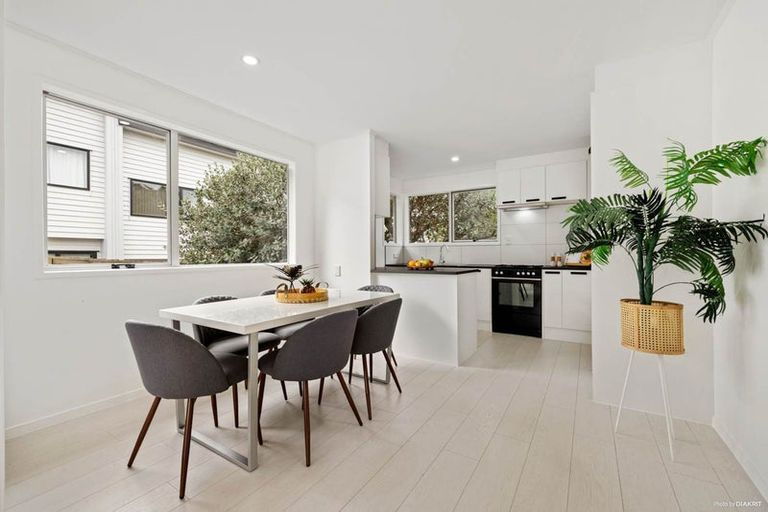 Photo of property in 207 Gills Road, Half Moon Bay, Auckland, 2014