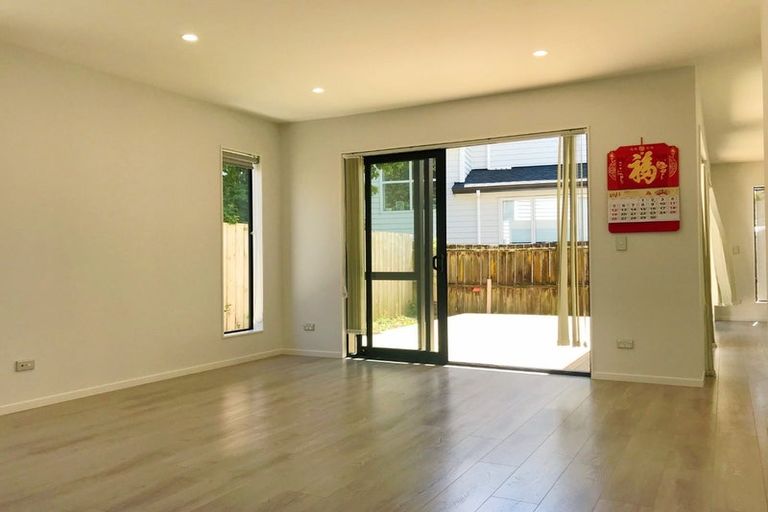 Photo of property in 3c Glennandrew Drive, Half Moon Bay, Auckland, 2012
