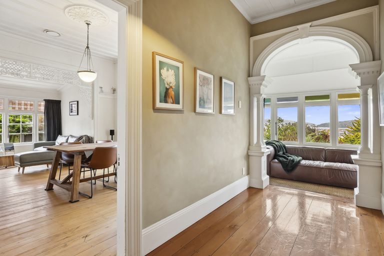 Photo of property in 19 Middleton Road, Kew, Dunedin, 9012