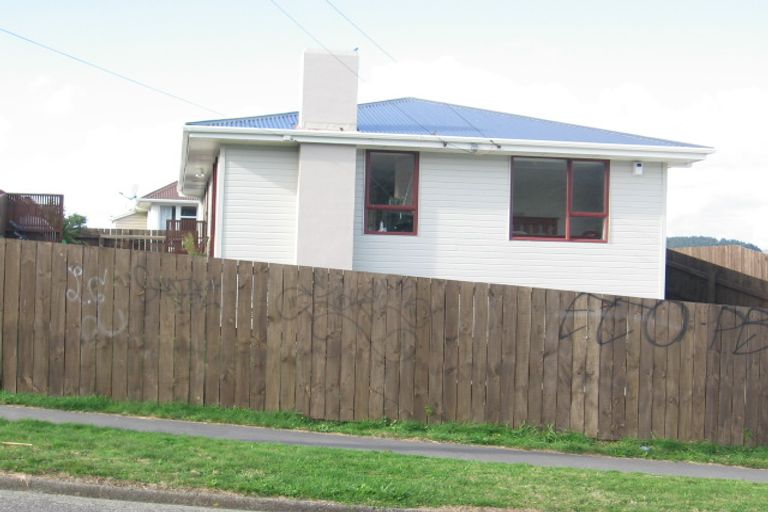 Photo of property in 49 Piko Street, Titahi Bay, Porirua, 5022