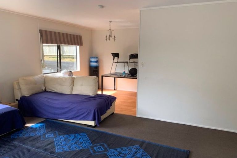 Photo of property in 1/13 Earlsworth Road, Mangere East, Auckland, 2024