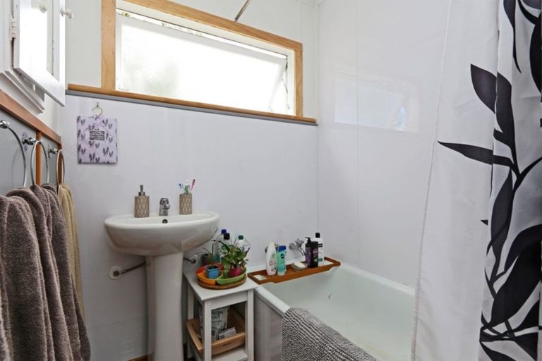 Photo of property in 401 Huia Place, Camberley, Hastings, 4120