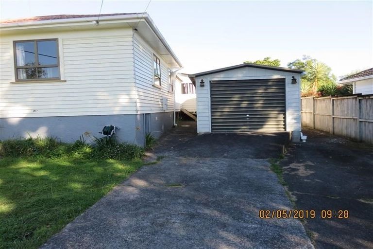 Photo of property in 20 Kauri Glen Road, Northcote, Auckland, 0627