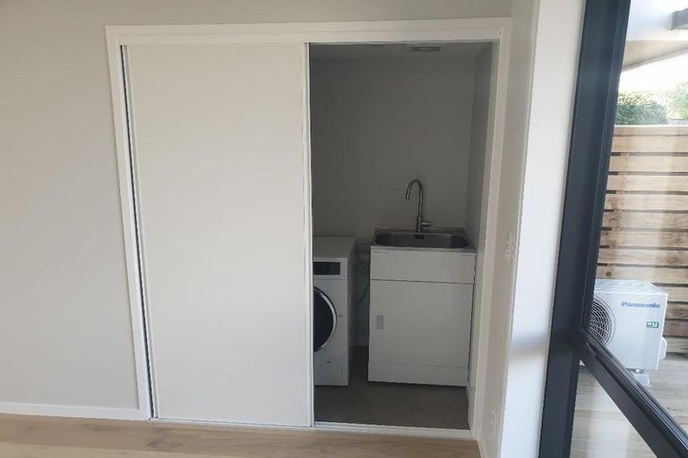 Photo of property in 2/19 Parson Lane, Papatoetoe, Auckland, 2025