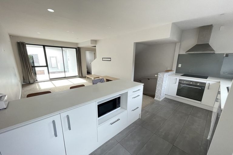 Photo of property in 5 Kanona Way, Albany Heights, Auckland, 0632