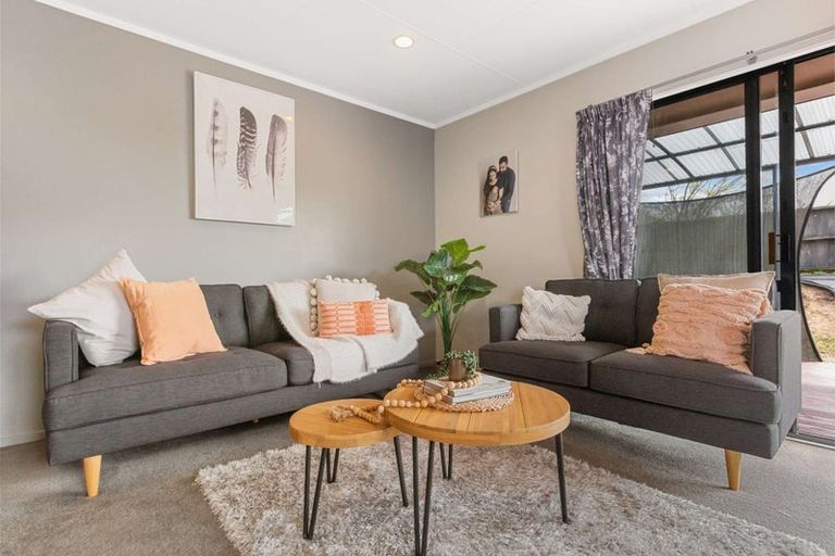 Photo of property in 8 Brough Place, St Andrews, Hamilton, 3200