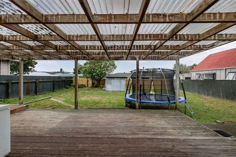 Photo of property in 6 Napier Road, Terrace End, Palmerston North, 4410