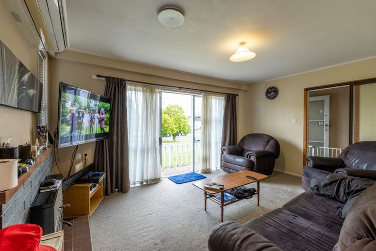 Photo of property in 48 Fernaig Street, Papakura, 2110