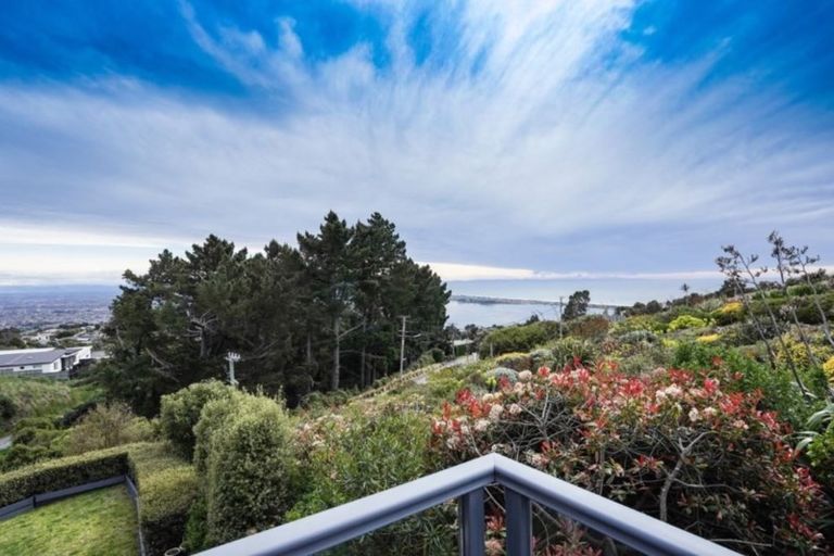 Photo of property in 7 Semaphore Close, Mount Pleasant, Christchurch, 8081