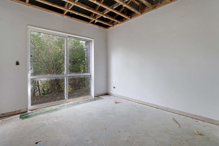 Photo of property in 17 Capriole Crescent, Kingseat, Papakura, 2580
