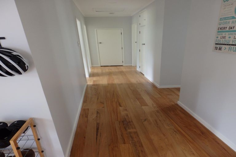 Photo of property in 281 Shakespeare Street, Leamington, Cambridge, 3432