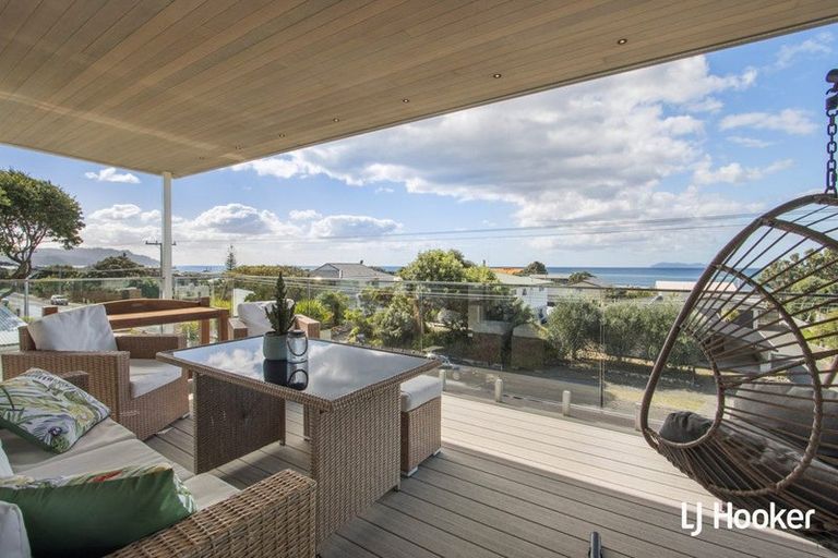 Photo of property in 246 Seaforth Road, Waihi Beach, 3611